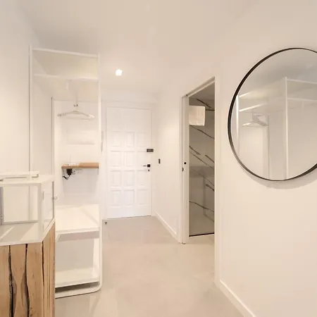Estudio Frente Al Canal Con Terraza Y Mar 아파트