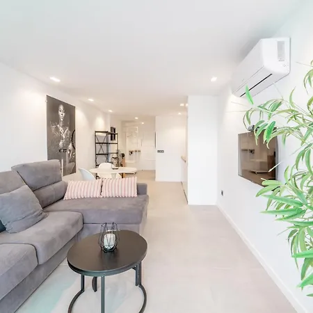 Estudio Frente Al Canal Con Terraza Y Mar 아파트 *